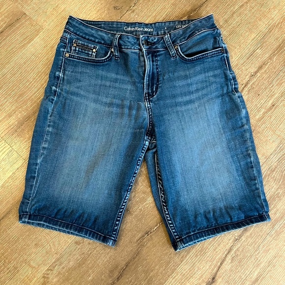 Womens bermuda denim shorts size 6 - Picture 1 of 7
